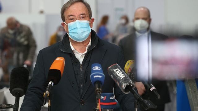 Armin Laschet, Ministerpräsident von Nordrhein-Westfalen (Archivbild): Er hatte für seinen Vorschlag reichlich Kritik eingefahren. Armin Laschet, Ministerpräsident von Nordrhein-Westfalen (Archivbild): Er hatte für seinen Vorschlag reichlich Kritik eingefahren.
