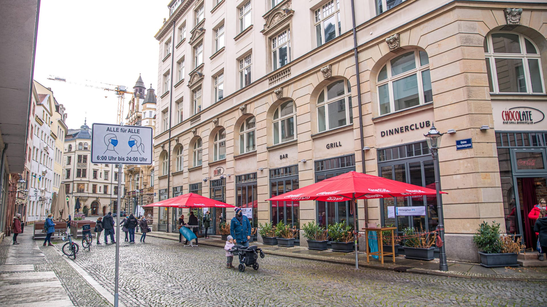 Blick in die Leipziger Innenstadt (Symbolbild): Die Einrichtungen dürfen nur mit Hygienekonzept wieder öffnen. Blick in die Leipziger Innenstadt (Symbolbild): Die Einrichtungen dürfen nur mit Hygienekonzept wieder öffnen.