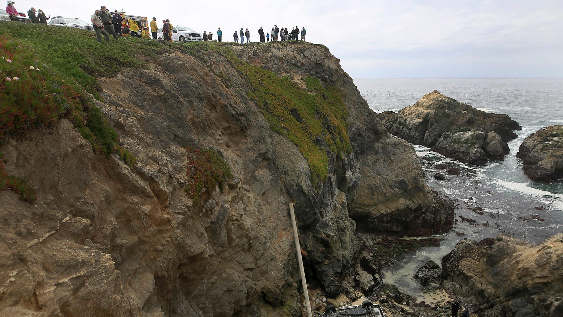 Die Unfallstelle in Bodega Bay: Der Grund für den Unfall ist noch unklar. Die Unfallstelle in Bodega Bay: Der Grund für den Unfall ist noch unklar.