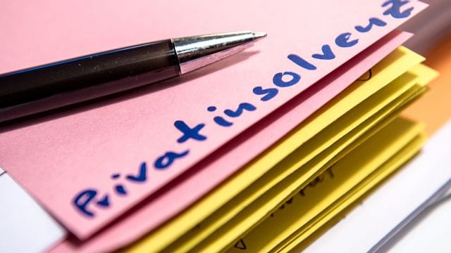 Die befürchtete Welle von Verbraucherpleiten nach der Reform des Insolvenzrechts ist bislang ausgeblieben. Die befürchtete Welle von Verbraucherpleiten nach der Reform des Insolvenzrechts ist bislang ausgeblieben.