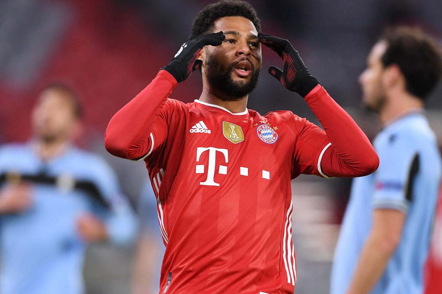 Serge Gnabry: Der Nationalspieler des FC Bayern wurde positiv getestet.