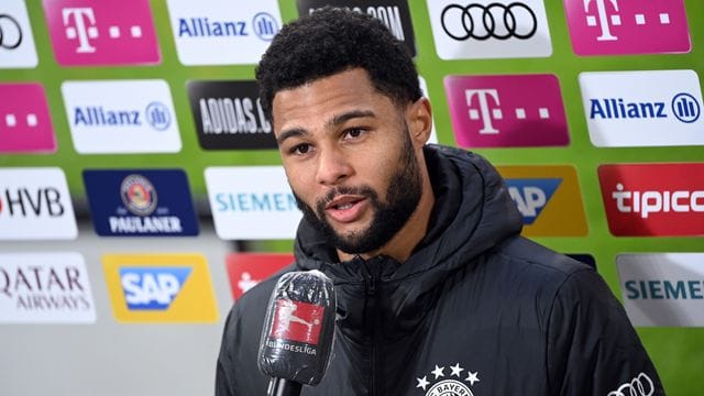 Serge Gnabry wurde positiv auf das Coronavirus getestet und befindet sich in häuslicher Isolation. Serge Gnabry wurde positiv auf das Coronavirus getestet und befindet sich in häuslicher Isolation.