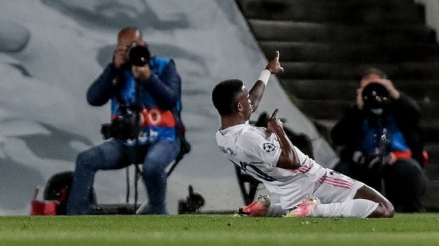 Vinicius Junior von Real Madrid jubelt nach seinem Führungstreffer.