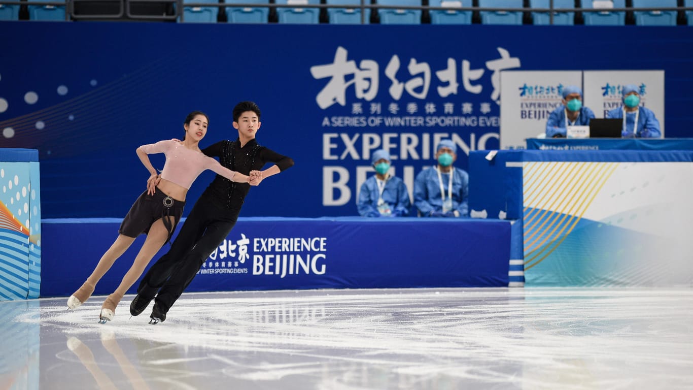 Eiskunstläufer üben in Bejing: 2022 sollen die Winterspiele in der chinesischen Hauptstadt Peking ausgetragen werden.