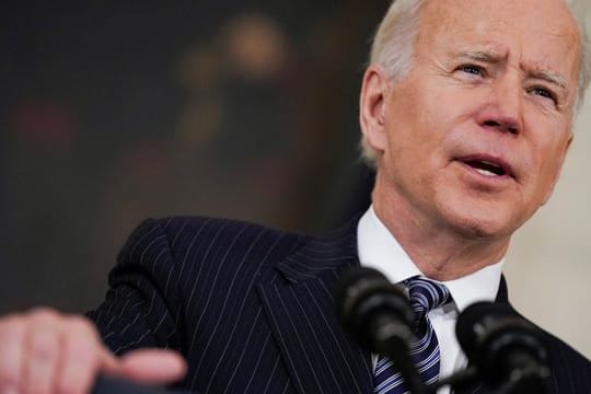 US-Präsident Joe Biden bescheinigt den Amerikanern große Fortschritte bei der Impfung gegen Corona.