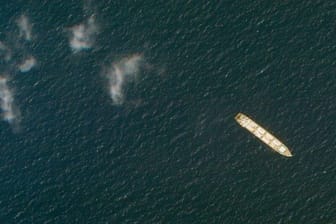 Das iranische Frachtschiff liegt im Roten Meer vor der Küste des Jemen.