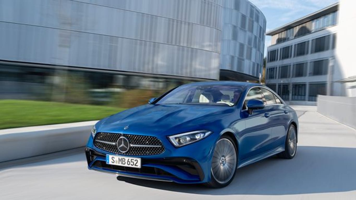 Mercedes CLS: Die Höchstgeschwindigkeit des viertürigen Coupés beziffert Mercedes mit 250 km/h.