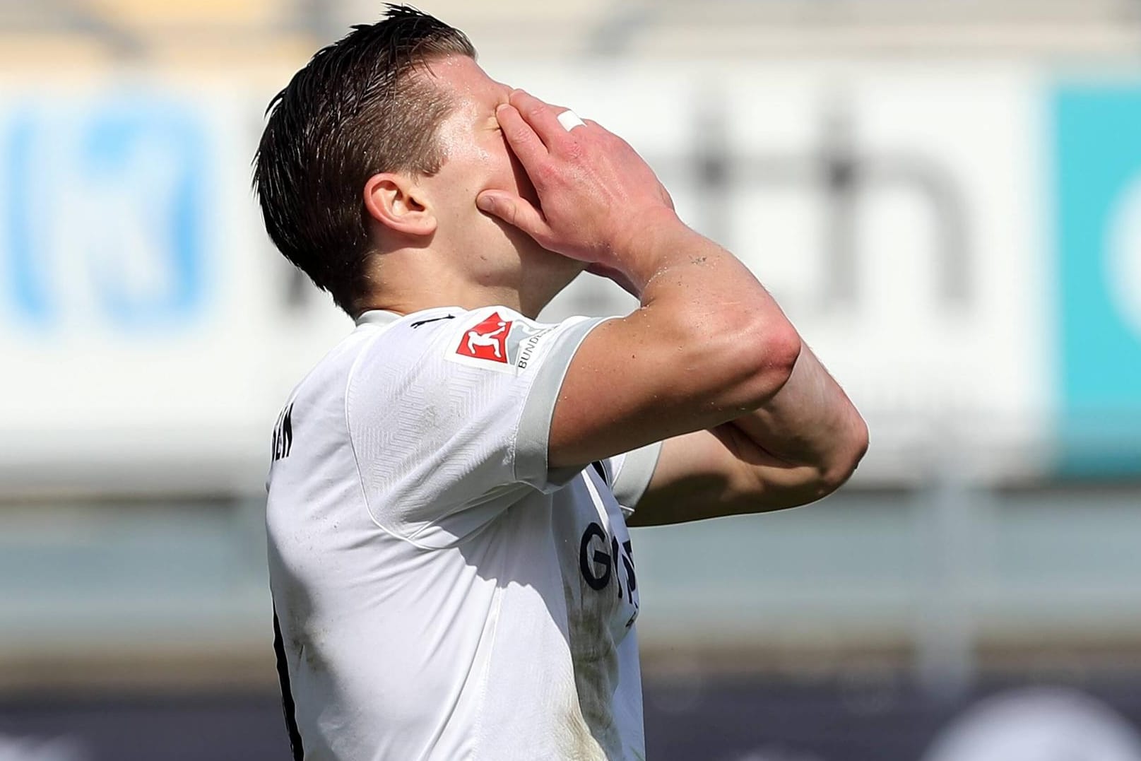 Kevin Behrens enttäuscht: Für die Profis des SV Sandhausen ist Quarantäne angesagt, die Spiele gegen den HSV und Fürth müssen nachgeholt werden.