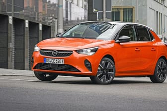 Opel Corsa: Wegen möglicher Probleme mit dem Seitenairbag wird der Kleinwagen zurückgerufen.