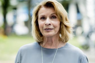 Senta Berger: Die Schauspielerin berichtet in einem Interview von sexuellem Missbrauch am Filmset.