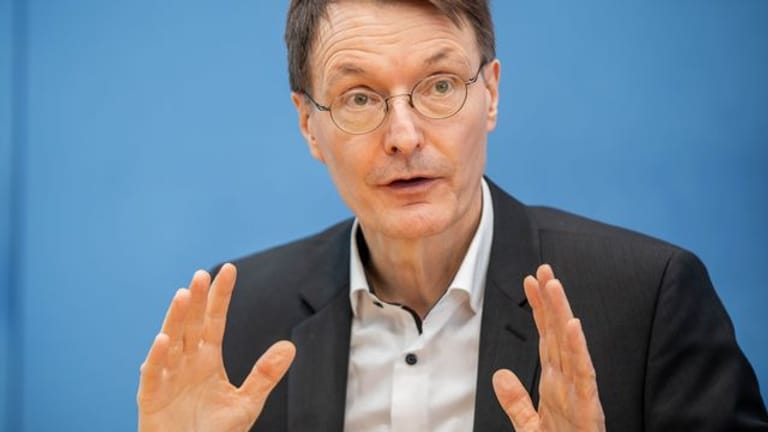 Karl Lauterbach: Der SPD-Gesundheitsexperte hat sich impfen lassen.