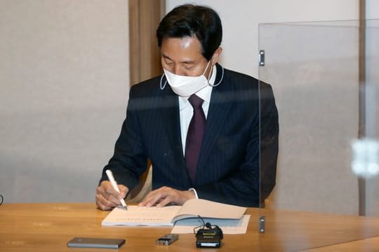 Oh Se Hoon, Kandidat für die Bügermeisterwahl in Seoul, gewinnt die Nachwahlen für die oppositionelle "People Power Party".
