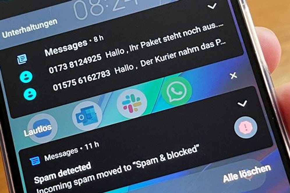 Wer aktuell solche oder ähnliche SMS bekommt, löscht sie besser sofort und klickt keinesfalls auf Links.