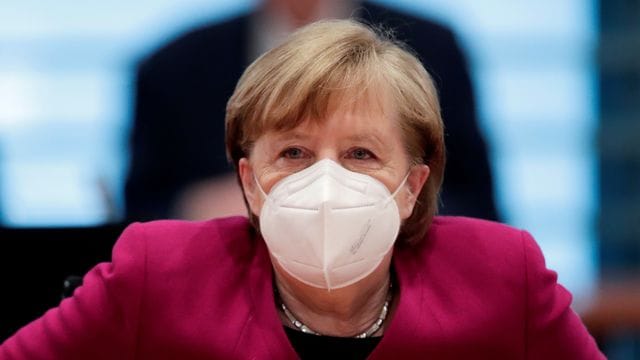Die Ministerpräsidenten und Bundeskanzlerin Merkel hatten bei ihrer jüngsten Videoschalte beschlossen, dass die Kanzlerin und die Regierungschefinnen und Regierungschefs der Länder am 12. Die Ministerpräsidenten und Bundeskanzlerin Merkel hatten bei ihrer jüngsten Videoschalte beschlossen, dass die Kanzlerin und die Regierungschefinnen und Regierungschefs der Länder am 12.