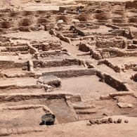 3.000 Jahre alte "verlorene Stadt" in Ägypten entdeckt: Die Archäologen waren eigentlich auf der Suche nach etwas anderem.