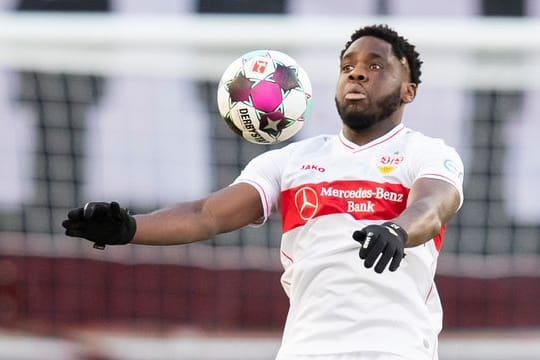 Hat seinen Vertrag beim VfB Stuttgart verlängert: Orel Mangala.