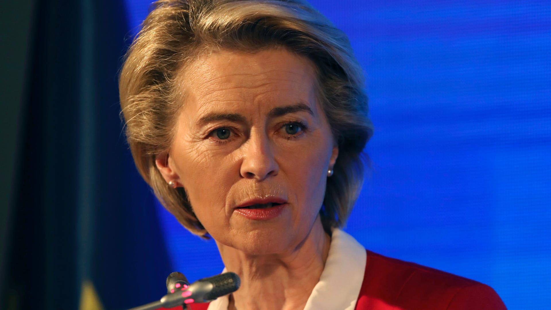 Ursula von der Leyen bei einer Pressekonferenz: Die EU-Kommission hat eine weitere Impfstoff-Großbestellung angekündigt.