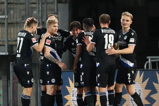 Bielefeld verlässt durch den Sieg gegen Freiburg vorerst die Abstiegsränge.