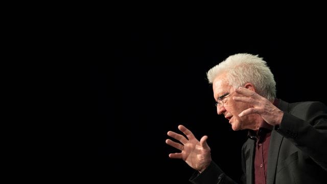 Winfried Kretschmann verspricht einen Wahlkampf, "wie ihn die Republik noch nicht erlebt hat". Winfried Kretschmann verspricht einen Wahlkampf, "wie ihn die Republik noch nicht erlebt hat".