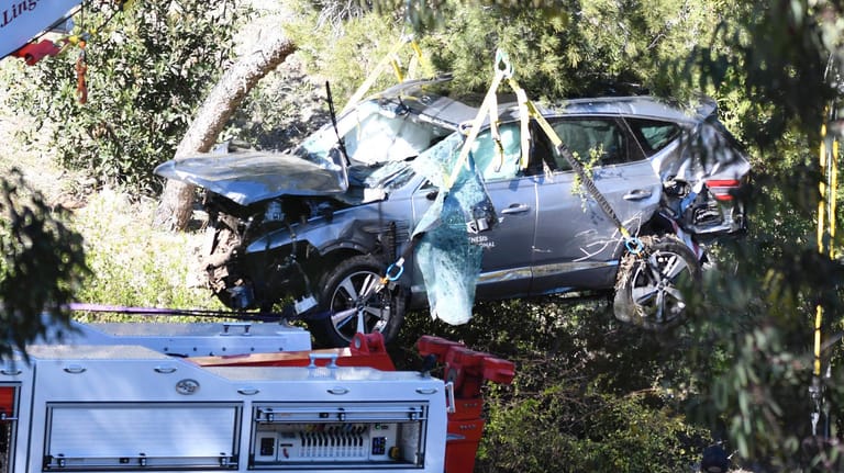 Tiger Woods' Auto war nach dem Unfall schwer demoliert.