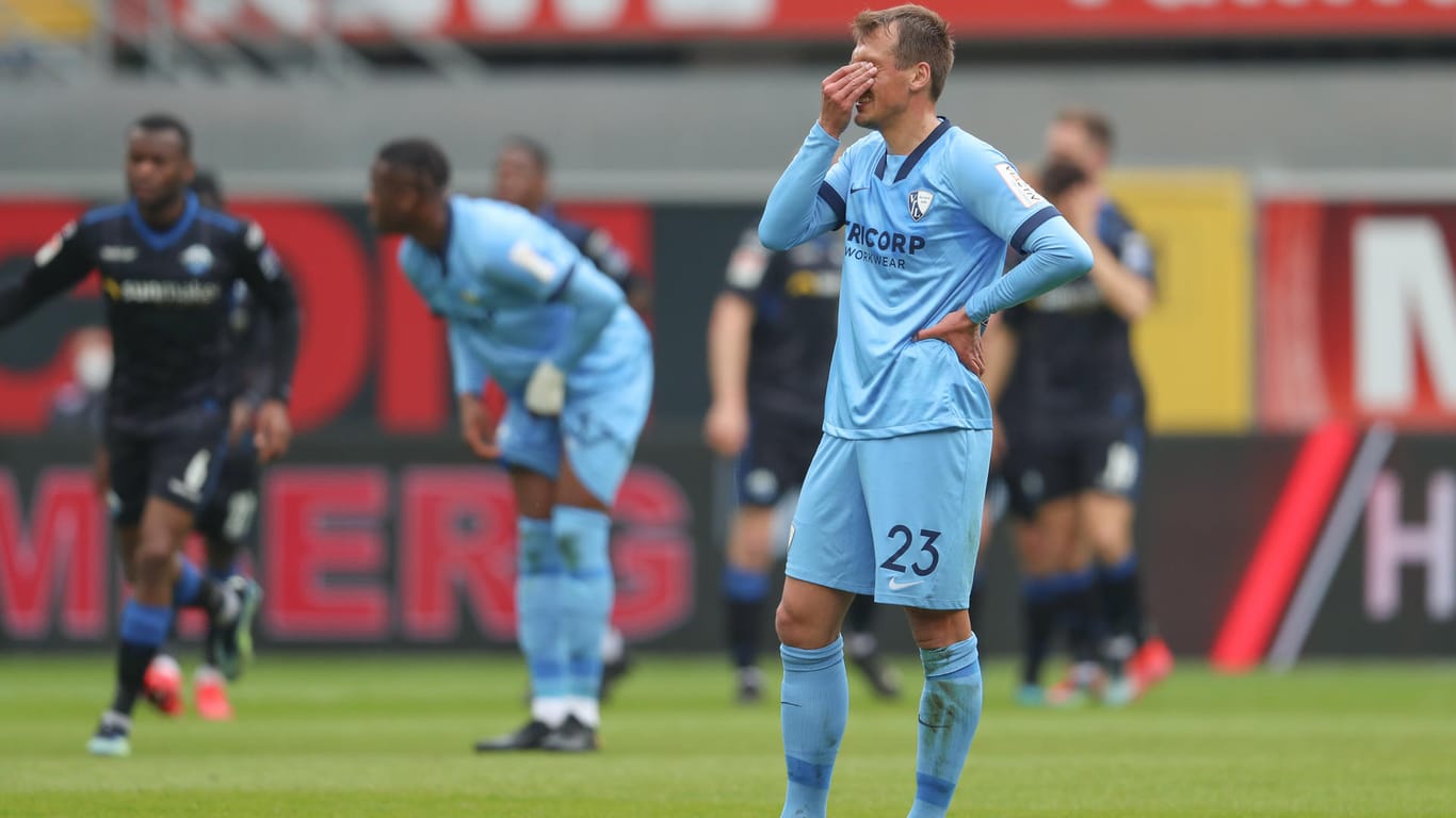 Bochums Robert Tesche ist enttäuscht: Sein Team verlor im Aufstiegsrennen gegen Paderborn.