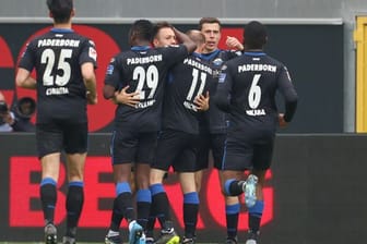 Der SC Paderborn feierte einen Heimsieg über Spitzenreiter VfL Bochum.