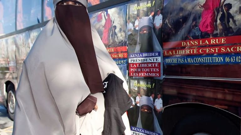 Nur wenige muslimische Frauen in Frankreich tragen überhaupt Schleier.