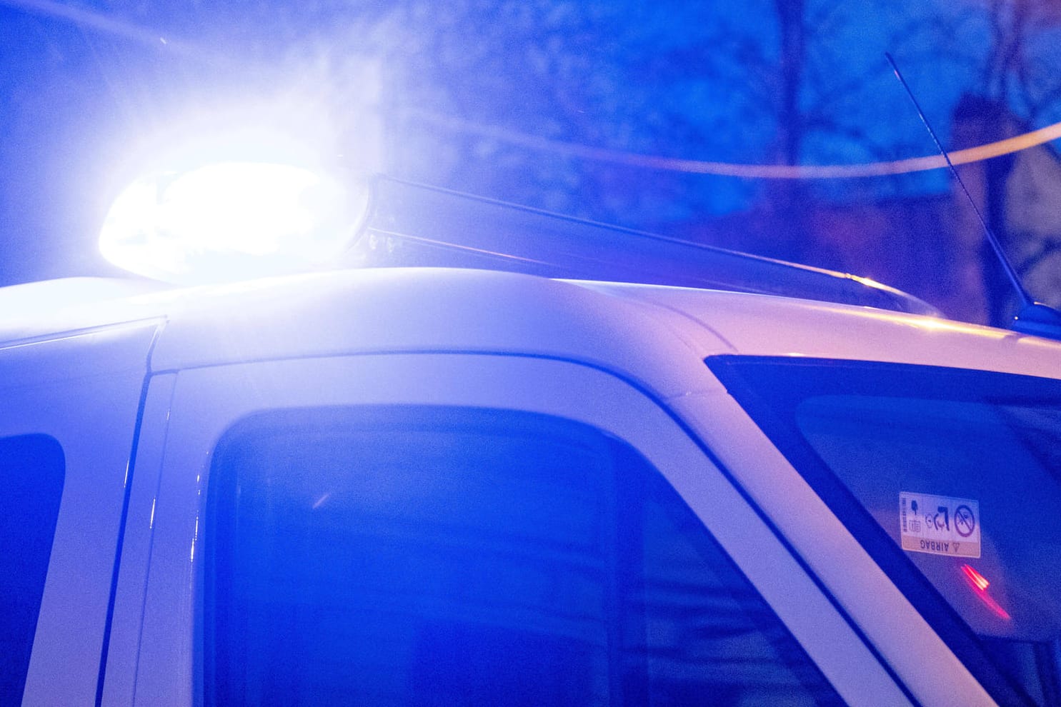 Nächtlicher Polizeieinsatz: In mehreren Bundesländern sind illegale Corona-Partys aufgelöst worden.