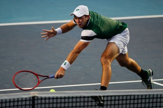 Hat sich für das Masters-Tennisturnier in Monte Carlo qualifiziert: Dominik Koepfer in Aktion.
