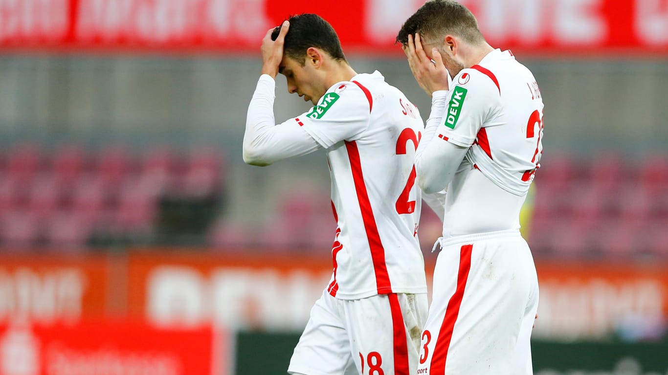 Enttäuscht: Kölns Skhiri (l.) und Horn nach dem 2:3 gegen Mainz.