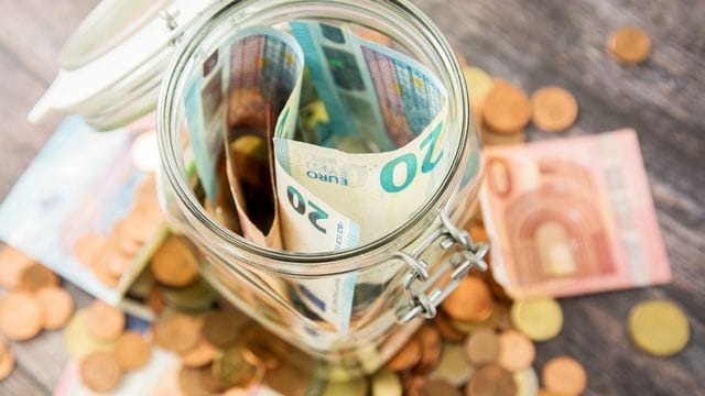 Sparen kann sich lohnen - aber nur, wenn das Geld gut angelegt ist. Sparen kann sich lohnen - aber nur, wenn das Geld gut angelegt ist.