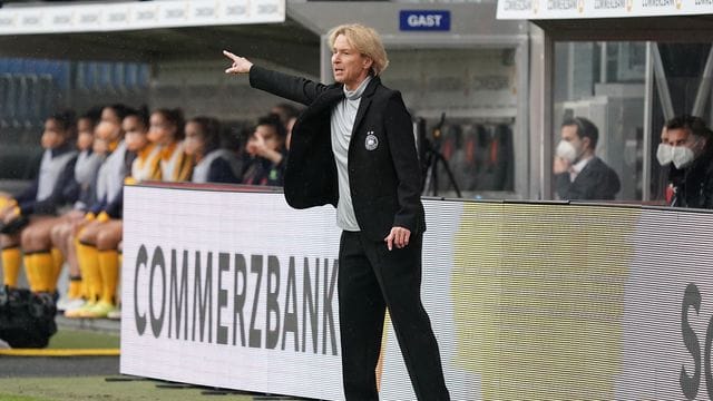 Wird ihre Startelf gegen Norwegen verändern: Frauen-Bundestrainerin Martina Voss-Tecklenburg. Wird ihre Startelf gegen Norwegen verändern: Frauen-Bundestrainerin Martina Voss-Tecklenburg.