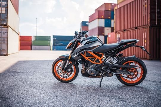 Austrian Style: Die 390 Duke des österreichischen Herstellers KTM setzt auf eine sportive Linie.