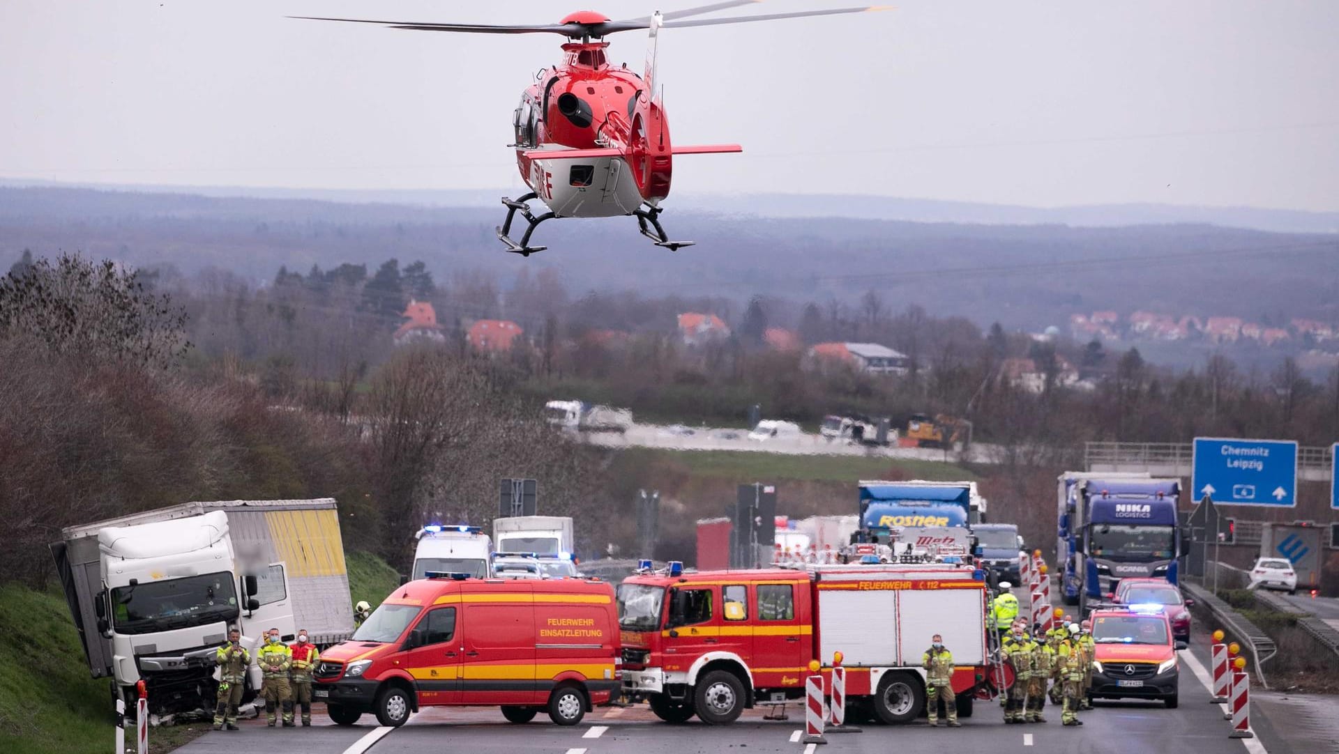 Tödlicher Verkehrsunfall auf der A17: Ein Mann kam ums Leben.