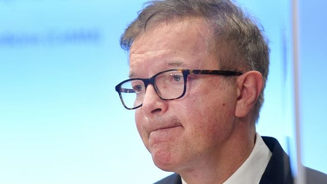 Der österreichische Gesundheitsminister Rudolf Anschober während einer Pressekonferenz in Wien.