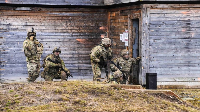 US-Soldaten bei einer Übung in Bayern: Die USA will in Deutschland mehr Soldaten stationieren.