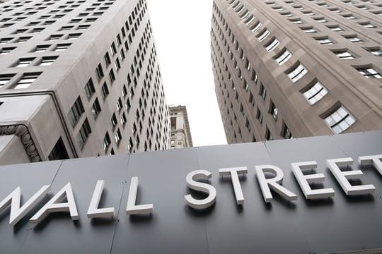 Die Premiere an der Tech-Börse Nasdaq dürfte gewaltige Dimensionen erreichen: Analysten trauen Coinbase eine Bewertung von mehr als 100 Milliarden Dollar zu.