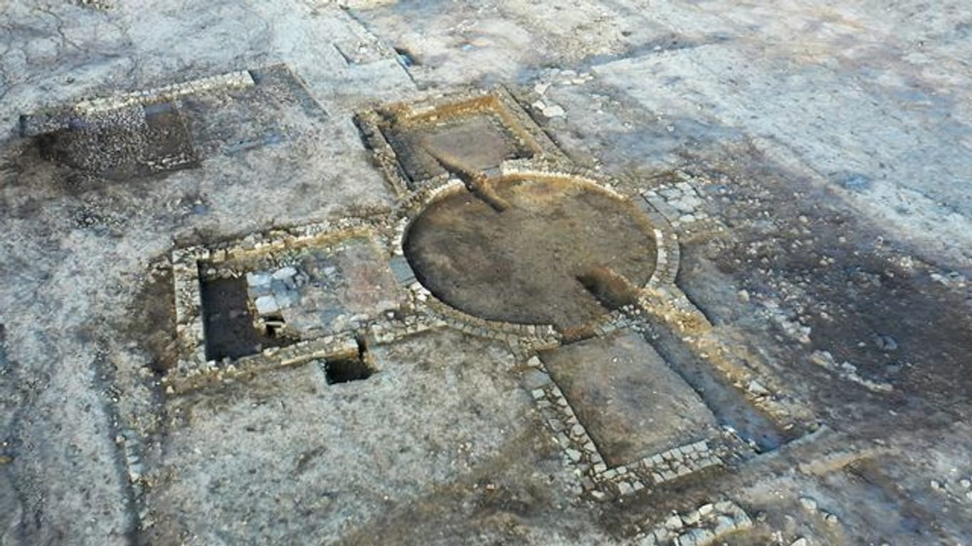 Sseltene römische Überresten, die bei einer archäologischen Ausgrabungen in einer Wohnsiedlung in Eastfield, Scarborough, zutage gefördert wurden.