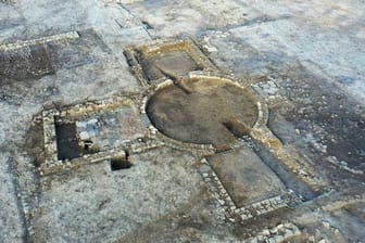 Sseltene römische Überresten, die bei einer archäologischen Ausgrabungen in einer Wohnsiedlung in Eastfield, Scarborough, zutage gefördert wurden.