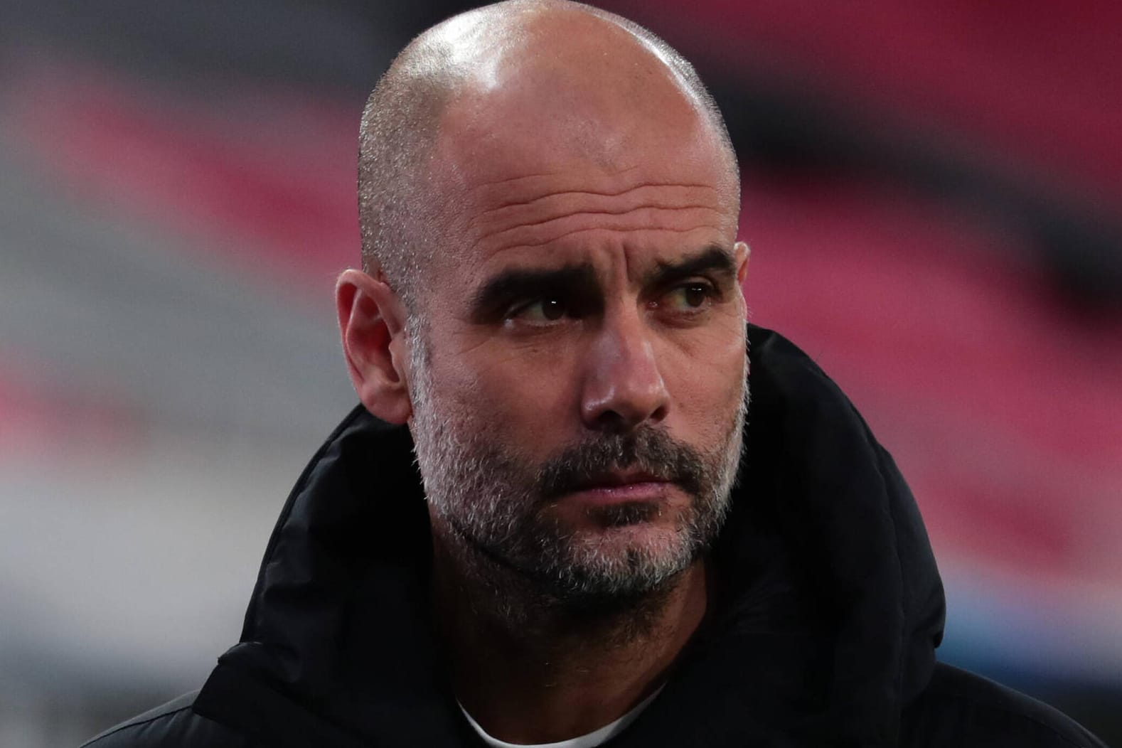 Pep Guardiola: Der City-Trainer und seine Spieler wurden offenbar zu einer schlaflosen Nacht gezwungen.