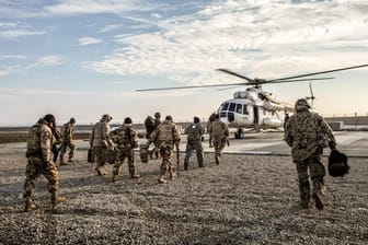 Bundeswehr-Soldaten im Camp Pamir im afghanischen Kunduz: Nach den US-Truppen werden wohl auch die deutschen Streitkräfte das Land bis zum September vollständig verlassen.