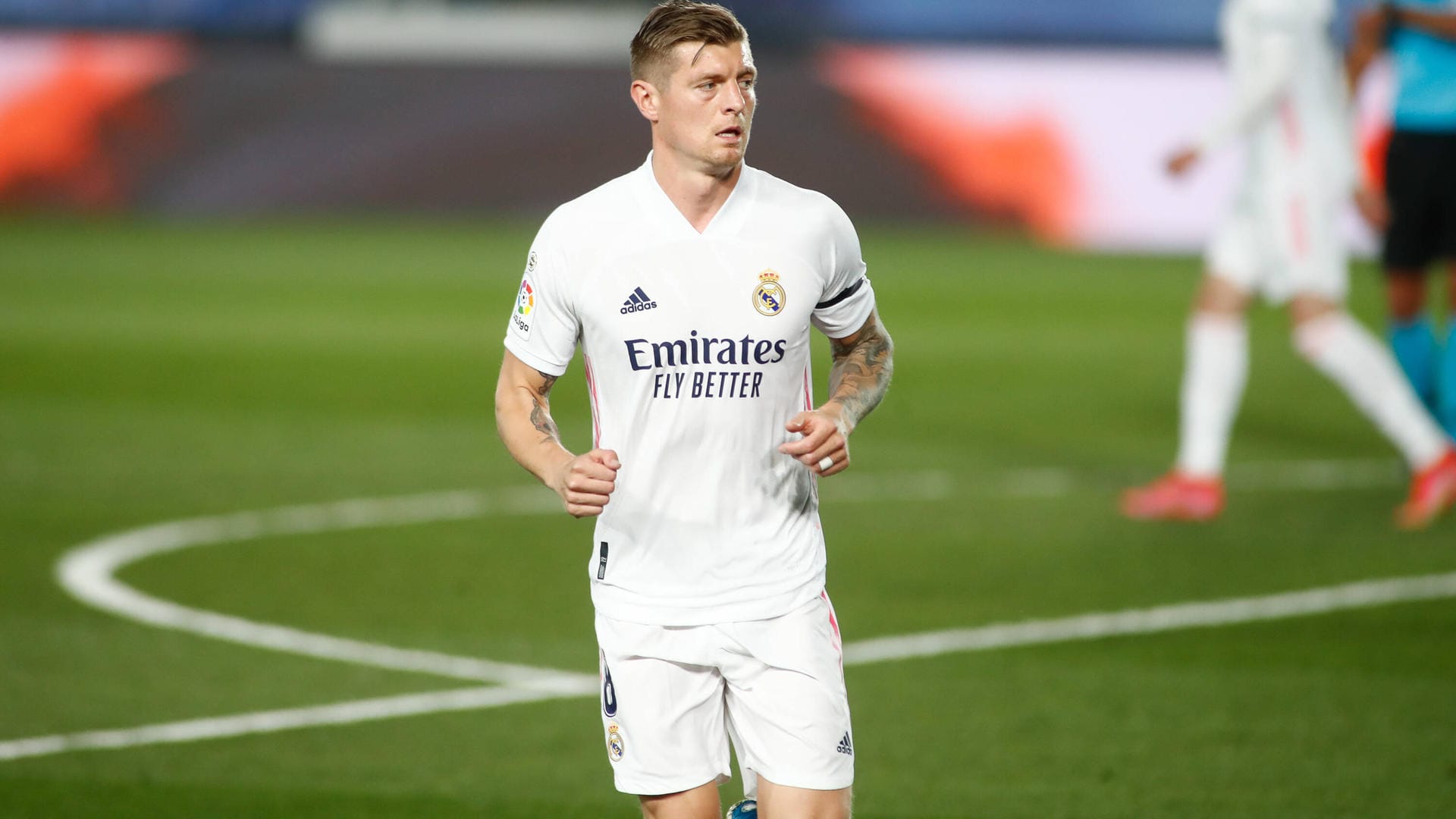 Toni Kroos: Der Real-Spieler und sein Team wurden von gegnerischen Fans attackiert.