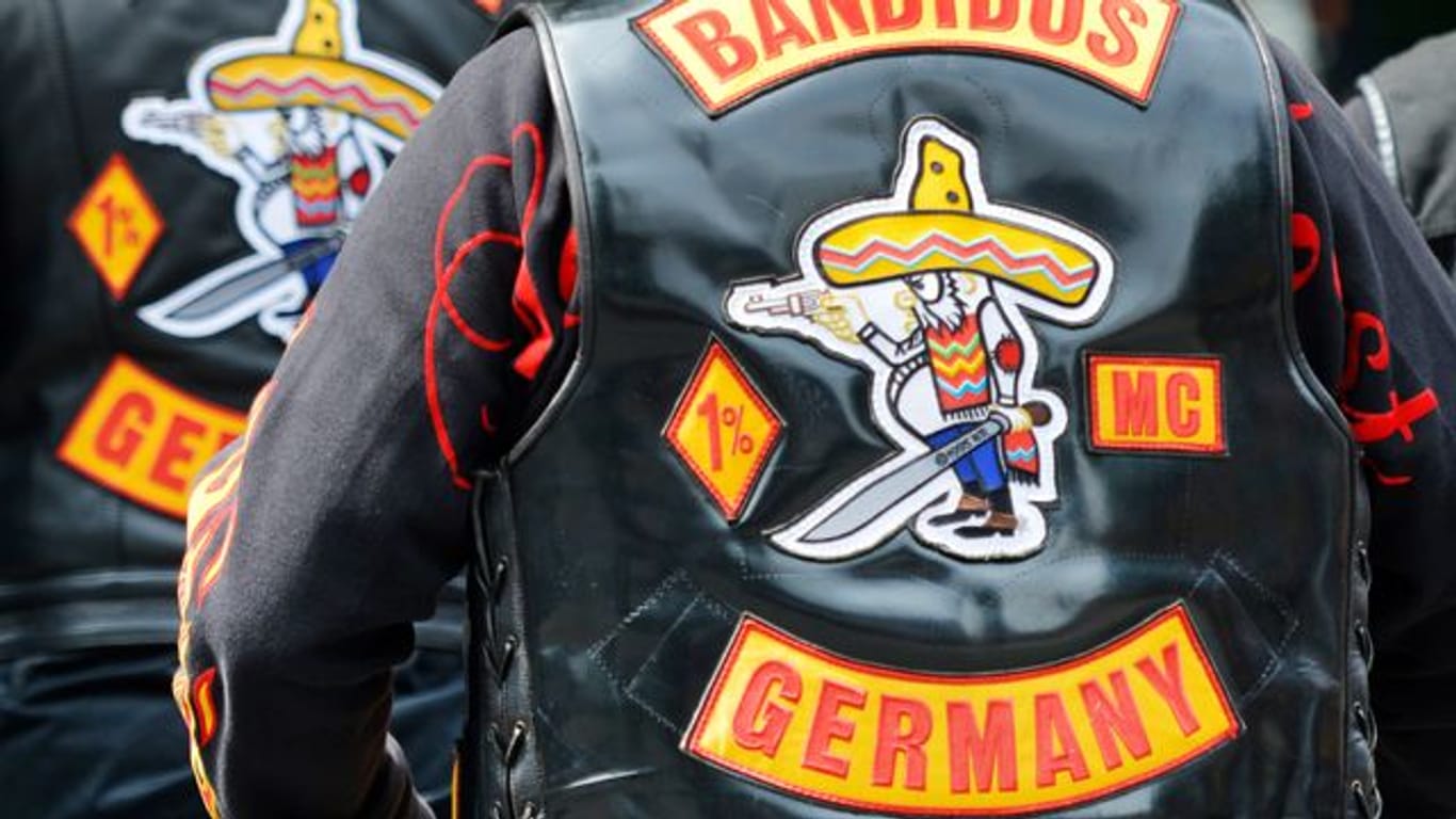 Mitglieder des Motorradclubs "Bandidos" in ihren berühmt-berüchtigten Kutten.