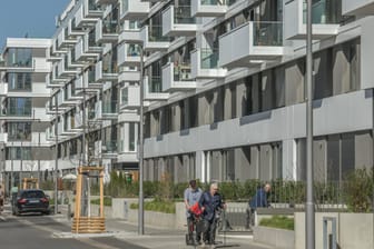 Mietwohnungen in Berlin (Symbolbild): Die Deutsche Wohnen will auf Mietnachzahlungen nicht verzichten.