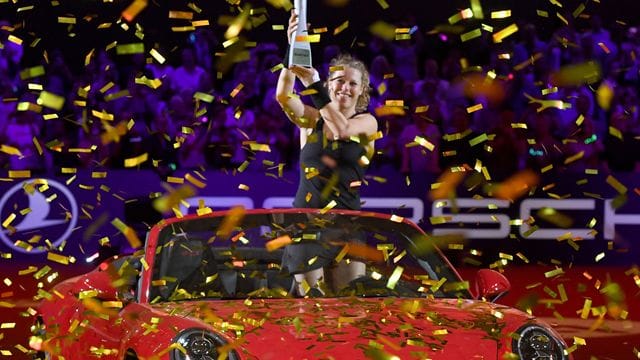 Laura Siegemund gewann 2017 beim Porsche Tennis Grand Prix das Finale. Laura Siegemund gewann 2017 beim Porsche Tennis Grand Prix das Finale.