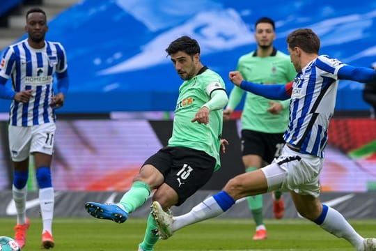 Mönchengladbachs muss vorerst auf Kapitän Lars Stindl (M.