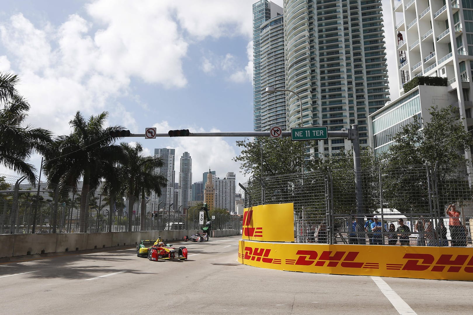 Formel-E-Autos auf der Strecke in Miami: Vielleicht fahren hier bald auch die Boliden der Königsklasse.