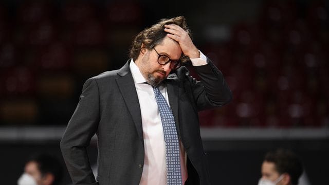 Andrea Trinchieri ist verärgert über die Terminierung des Final-Four-Turniers um den deutschen Pokal.