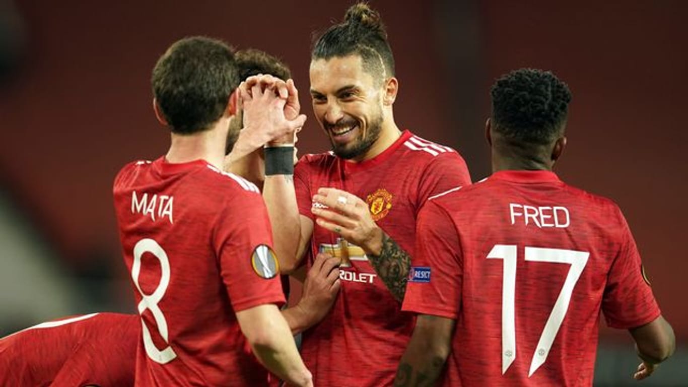 Die Spieler von Manchester United freuen sich über den Einzug ins Halbfinale der Europa League.