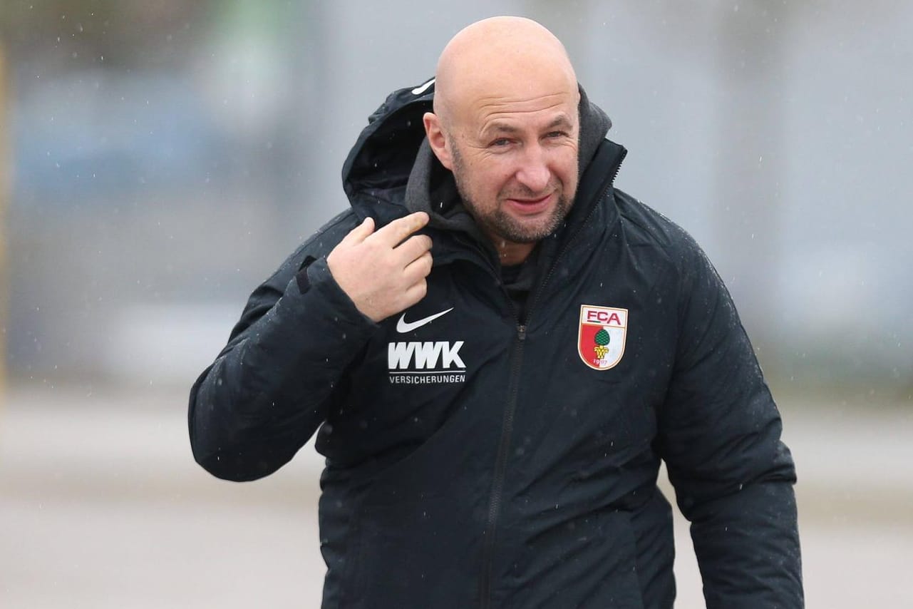 Klaus Hofmann: Der Präsident des FC Augsburg kritisierte den Profifußball scharf.